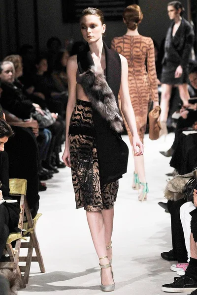 Look 9
